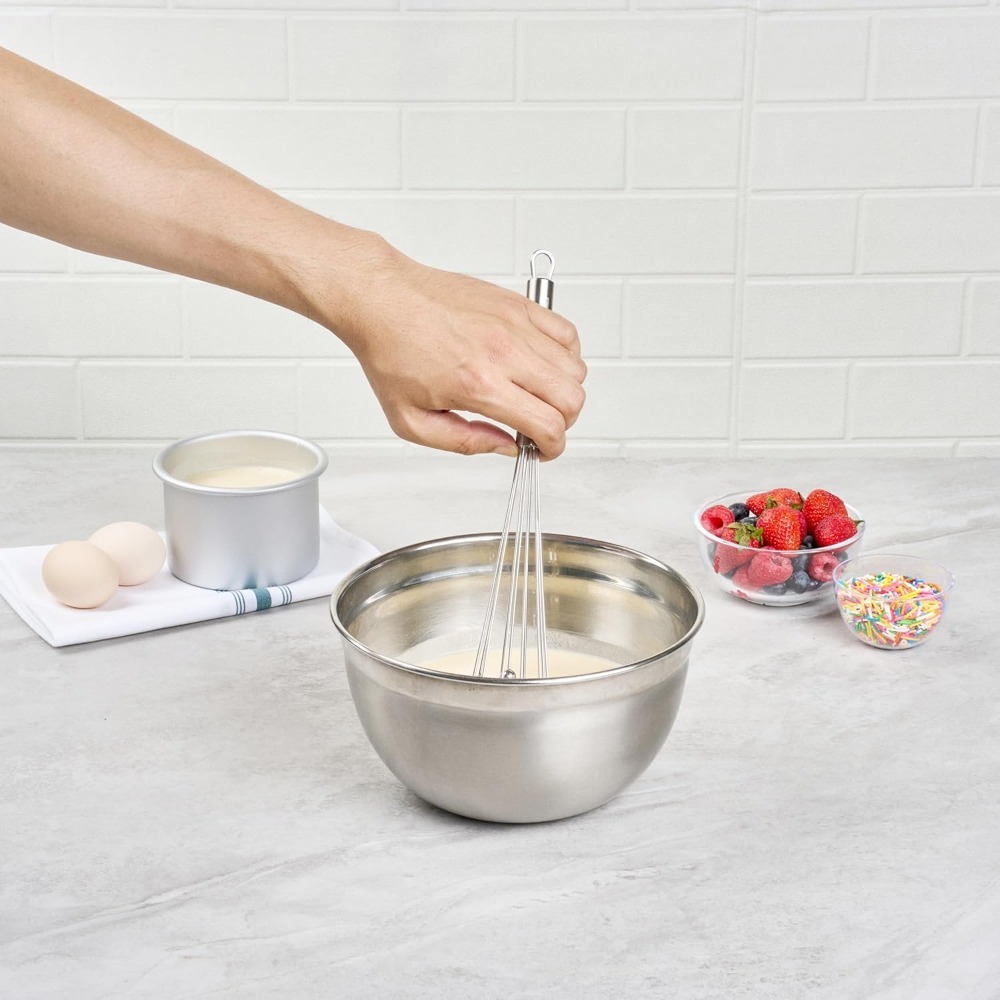 Batedor Manual de Ovos em Aço  - Kitchen Baking Necessities avaliação e preço